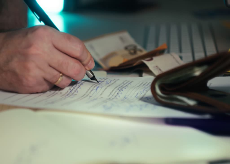 Free Digital Signature for Contracts